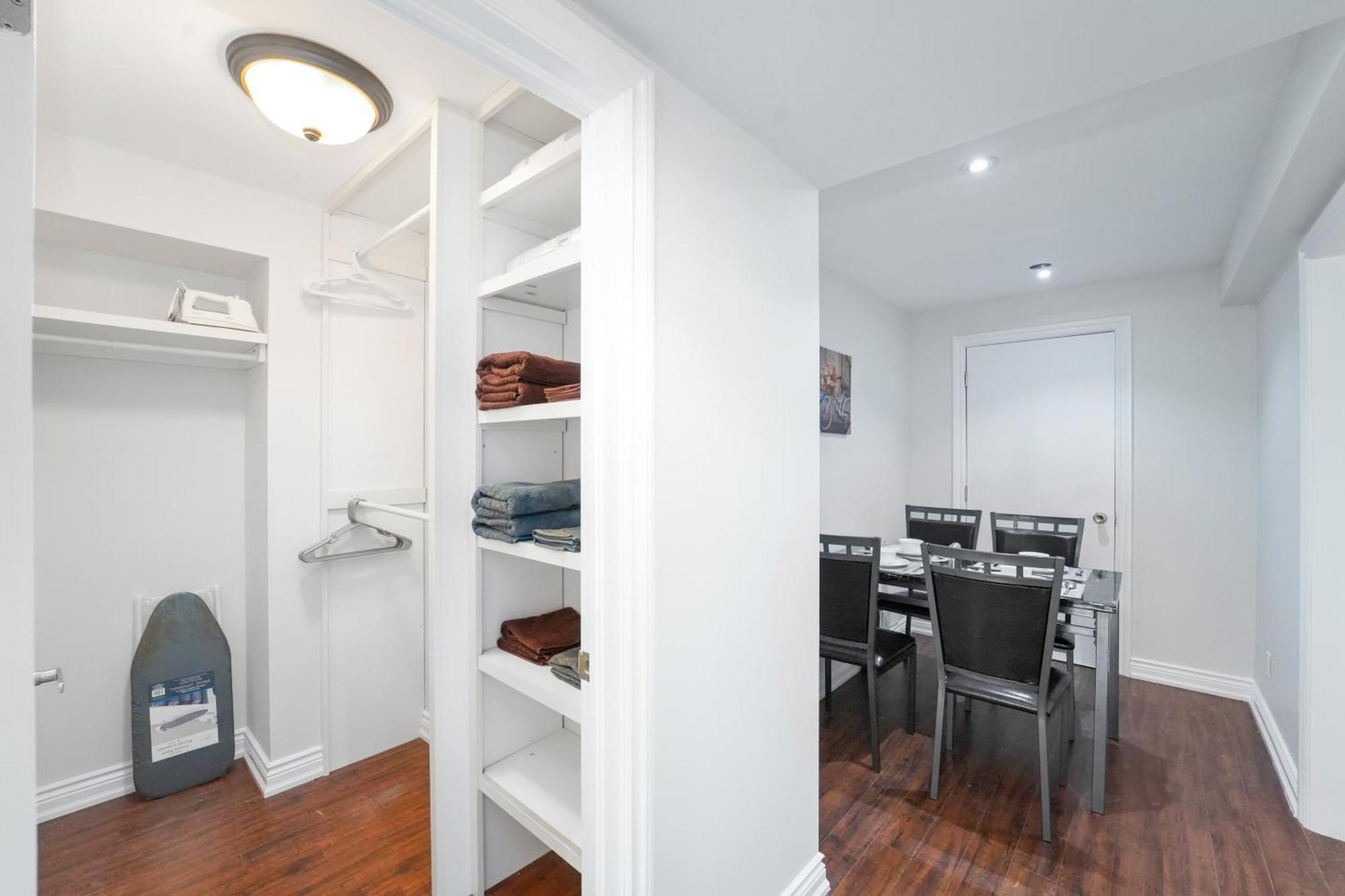 Cozy Lovely Ravine Facing Suite. Mississauga Esterno foto