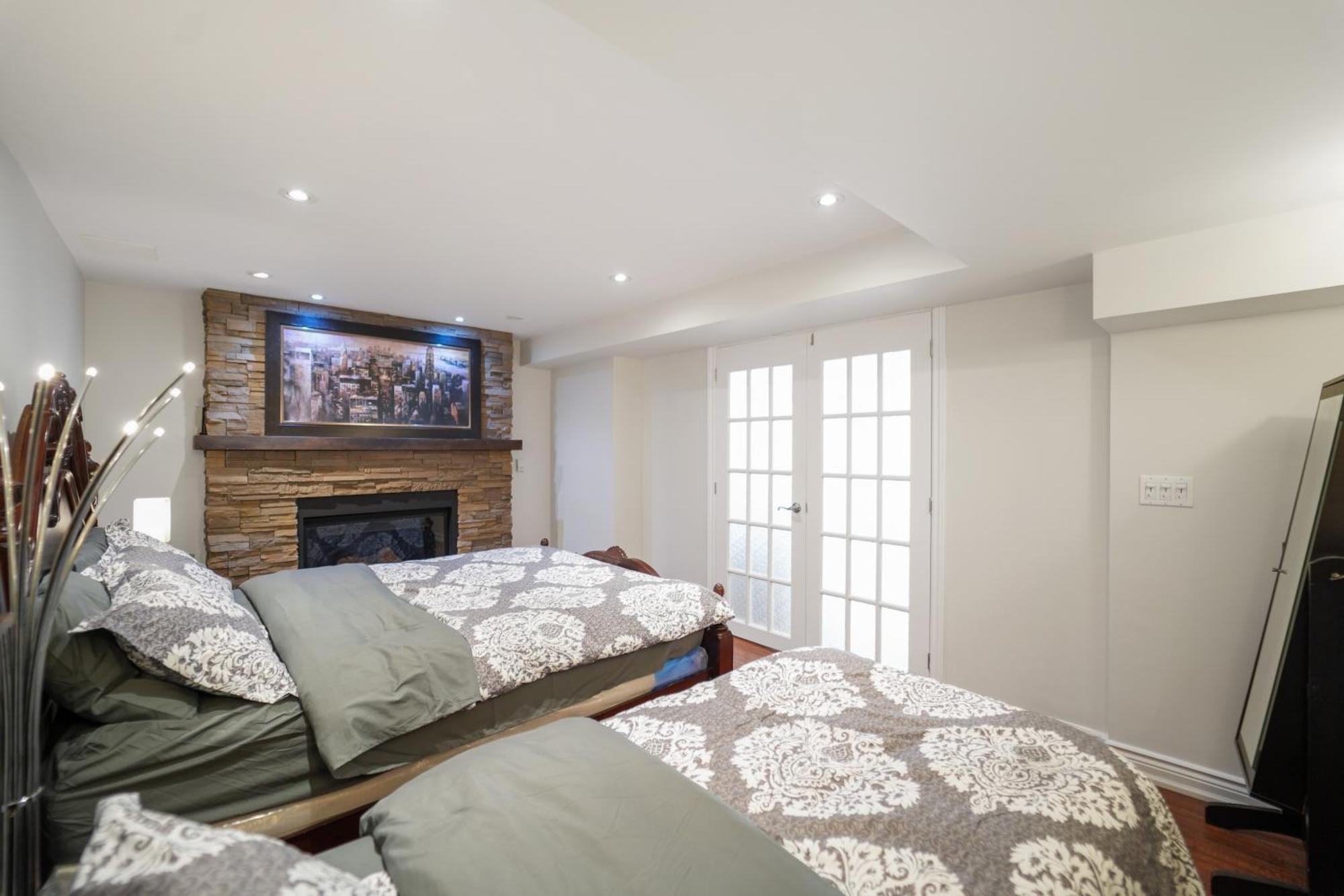 Cozy Lovely Ravine Facing Suite. Mississauga Esterno foto