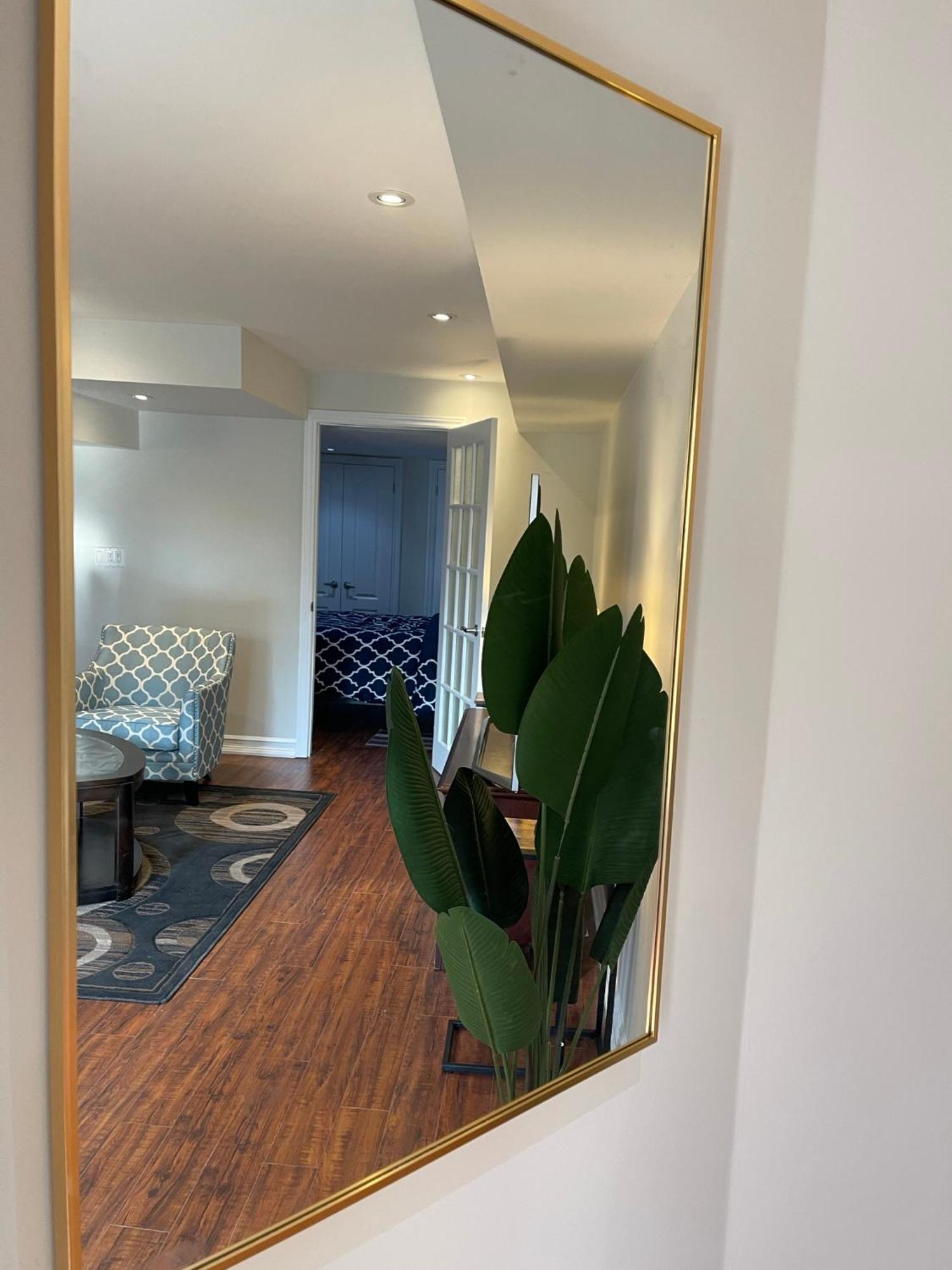 Cozy Lovely Ravine Facing Suite. Mississauga Esterno foto